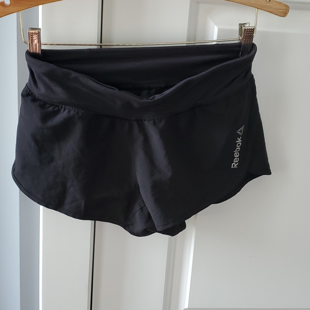 REEBOK  PLAYDRI running athletic shorts!